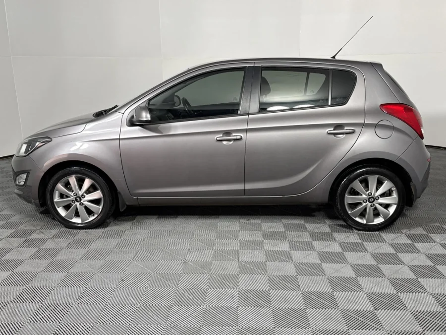 Used 2013 Hyundai i20 1.4 Glide - WeBuyCars Montana Used 2013 Hyundai i20 1.4 Glide - WeBuyCars Montana