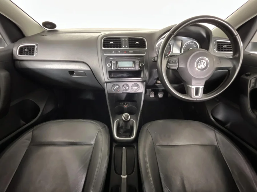 Used 2011 Volkswagen Polo sedan 1.6 Comfortline - WeBuyCars The Dome