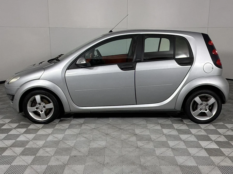 Used 2005 smart forfour 1.5 Passion - WeBuycars East London Used 2005 smart forfour 1.5 Passion - WeBuycars East London