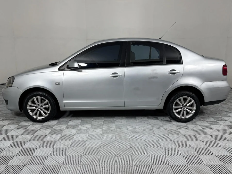 Used 2015 Volkswagen Polo Vivo sedan 1.6 Comfortline - WeBuyCars Vereeniging