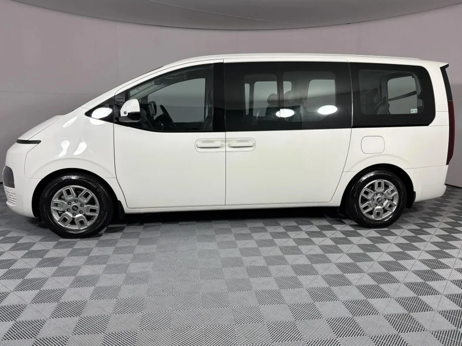 Used 2024 Hyundai Staria 2.2D Executive 9-seater - WeBuyCars Midstream Used 2024 Hyundai Staria 2.2D Executive 9-seater - WeBuyCars Midstream