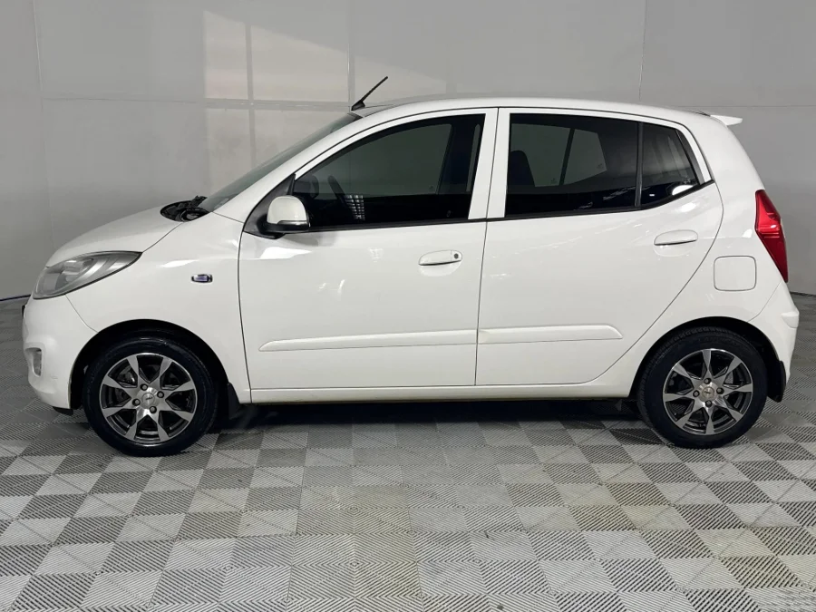 Used 2015 Hyundai i10 1.1 Motion - WeBuyCars Silverlakes Used 2015 Hyundai i10 1.1 Motion - WeBuyCars Silverlakes