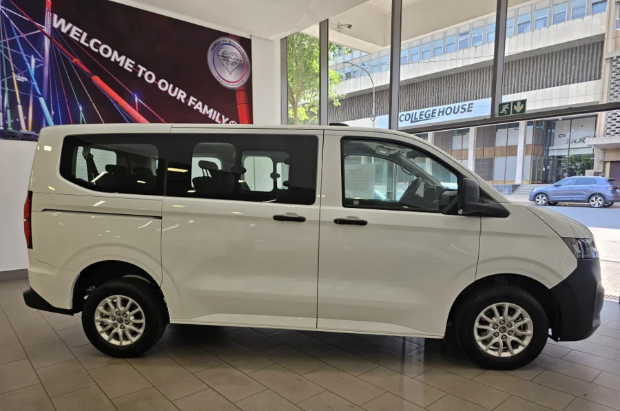 New 2026 Volkswagen Transporter 2.0TDI Kombi SWB Basic - VW Braamfontein New New 2026 Volkswagen Transporter 2.0TDI Kombi SWB Basic - VW Braamfontein New
