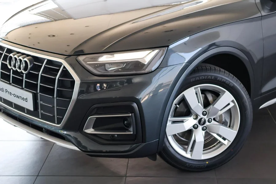 Used 2021 Audi Q5 40TDI quattro Advanced - Audi Centre Hatfield Used 2021 Audi Q5 40TDI quattro Advanced - Audi Centre Hatfield