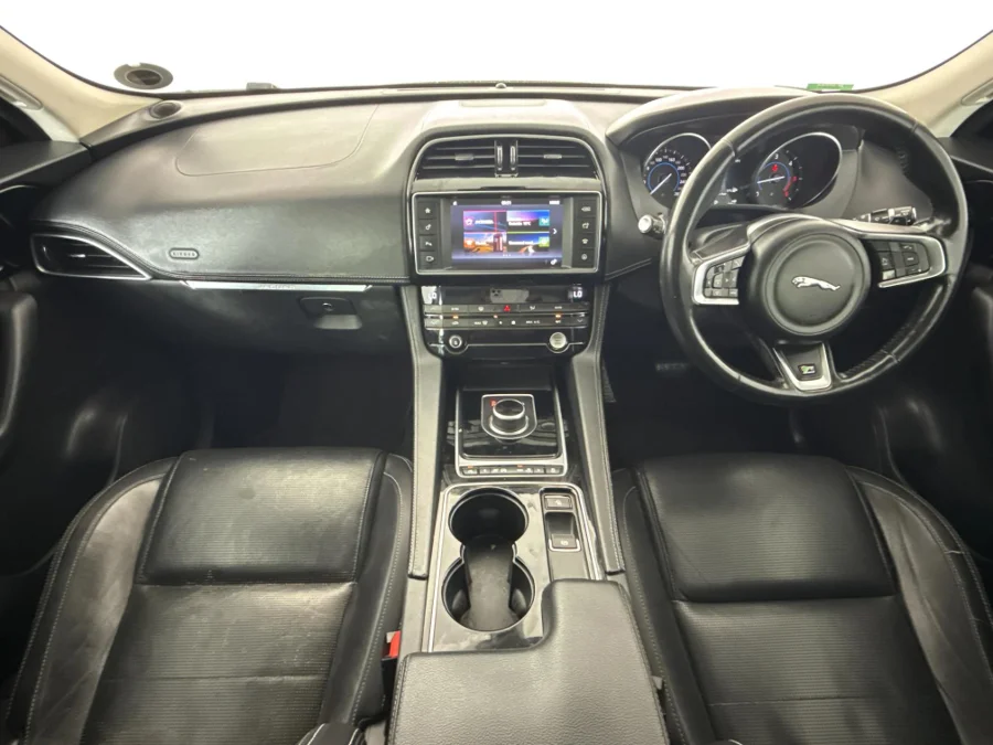 Used 2016 Jaguar F-Pace 20d AWD Chequered Flag - WeBuyCars Montana Used 2016 Jaguar F-Pace 20d AWD Chequered Flag - WeBuyCars Montana