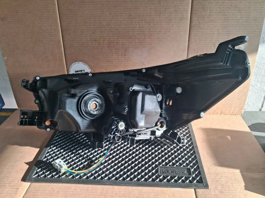 Toyota Hilux Gd6 projector Headlights - Smiths Motor Spares
