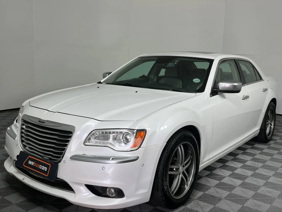 Used 2013 Chrysler 300C 3.6 Luxury Series - WeBuyCars Montana Used 2013 Chrysler 300C 3.6 Luxury Series - WeBuyCars Montana