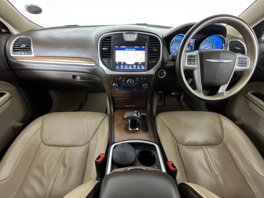 Used 2013 Chrysler 300C 3.6 Luxury Series - WeBuyCars Montana Used 2013 Chrysler 300C 3.6 Luxury Series - WeBuyCars Montana