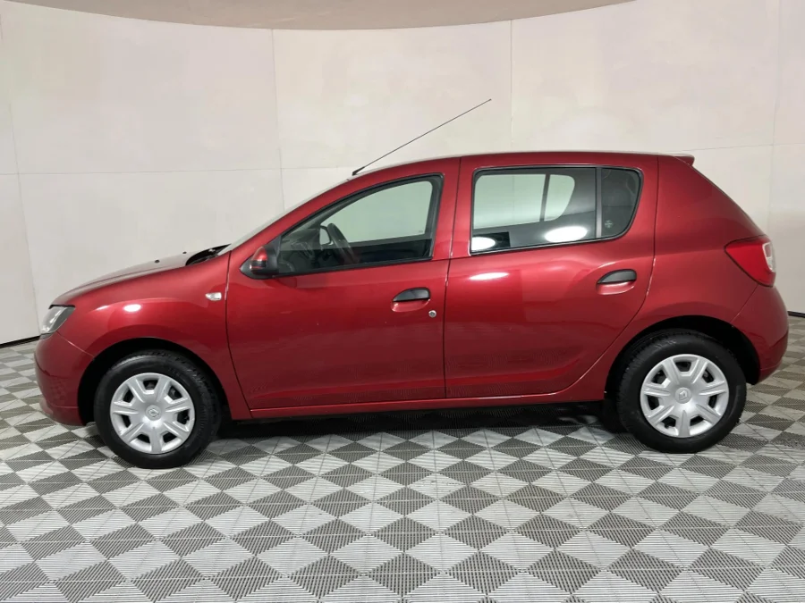 Used 2017 Renault Sandero 66kW turbo Expression - WeBuyCars JHB South