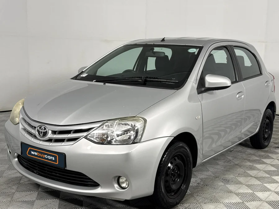 Used 2015 Toyota Etios hatch 1.5 Sprint - WeBuyCars Lansdowne Used 2015 Toyota Etios hatch 1.5 Sprint - WeBuyCars Lansdowne