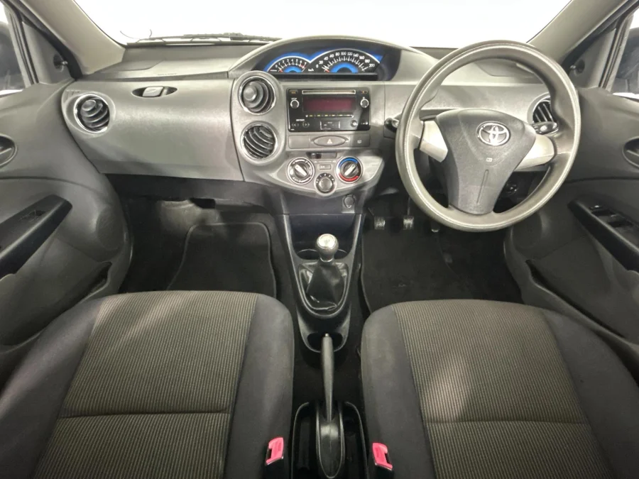 Used 2015 Toyota Etios hatch 1.5 Sprint - WeBuyCars Lansdowne Used 2015 Toyota Etios hatch 1.5 Sprint - WeBuyCars Lansdowne