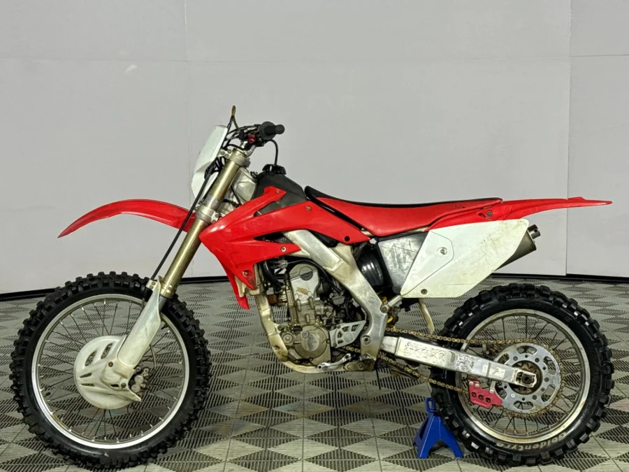 Preloaded Image 12