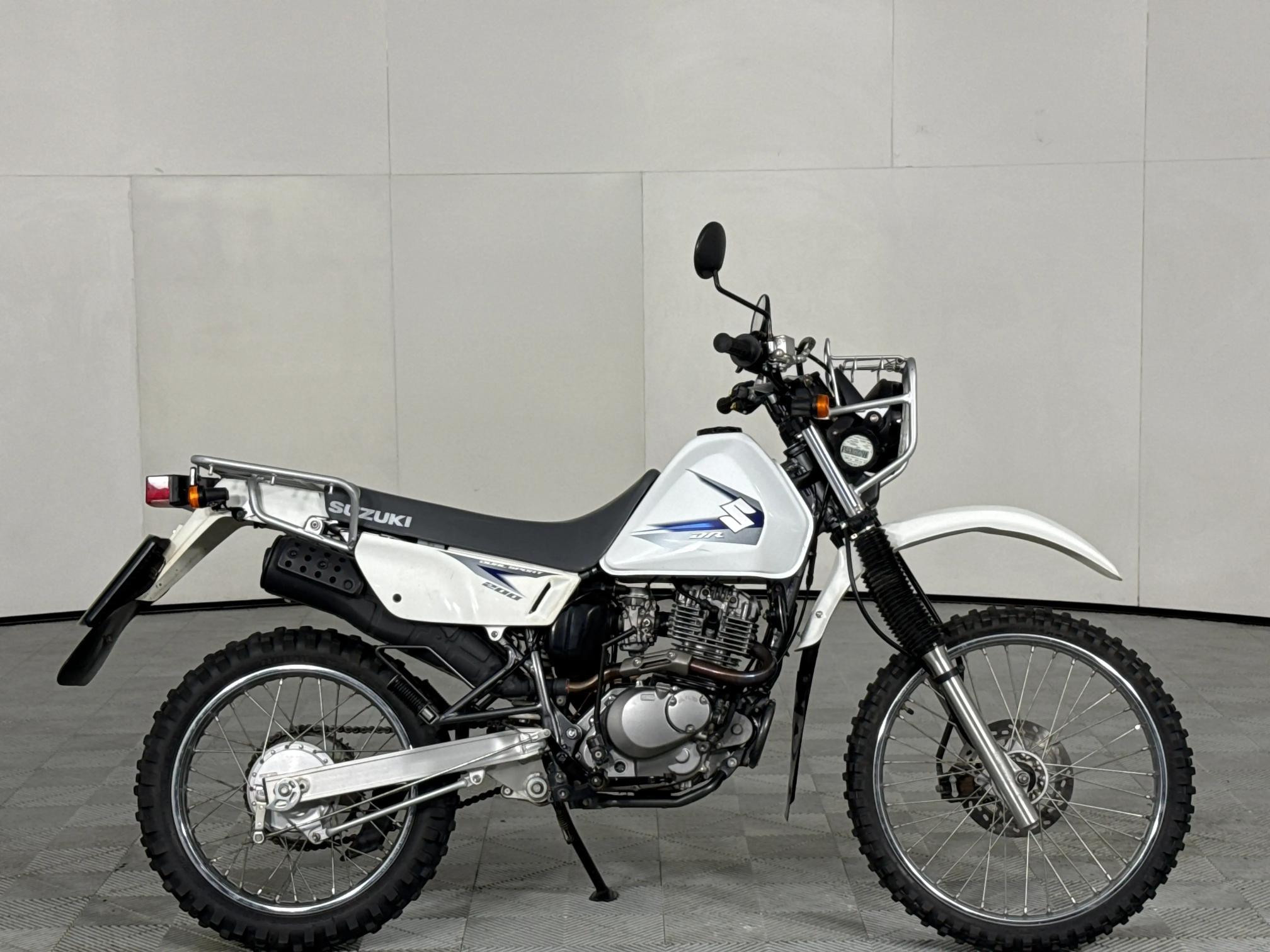 Used 2010 Suzuki DR 200 SE