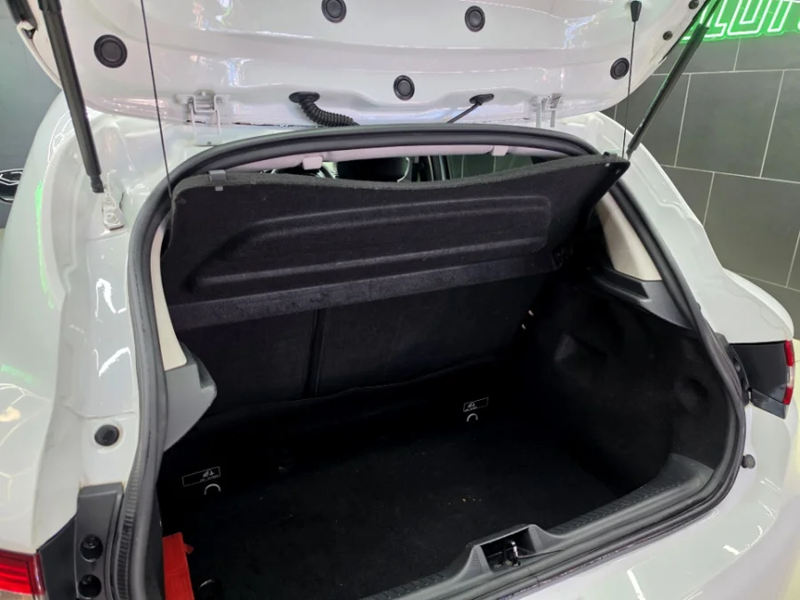 Used 2016 Renault Clio 66kW turbo Expression - Kilokor Motors Used 2016 Renault Clio 66kW turbo Expression - Kilokor Motors
