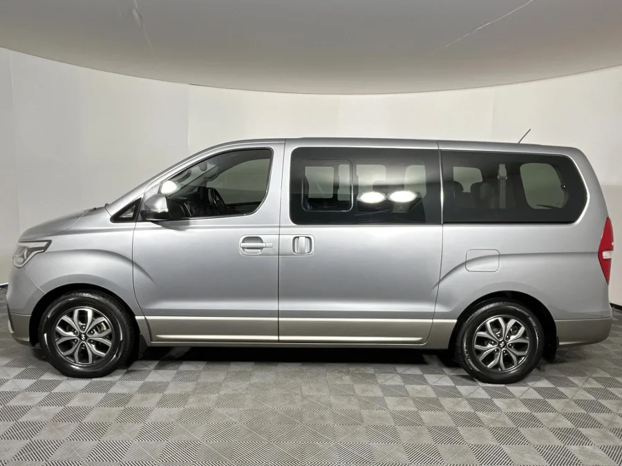 Used 2018 Hyundai H-1 2.5VGTi bus Elite 9-seater - WeBuyCars Witbank Used 2018 Hyundai H-1 2.5VGTi bus Elite 9-seater - WeBuyCars Witbank