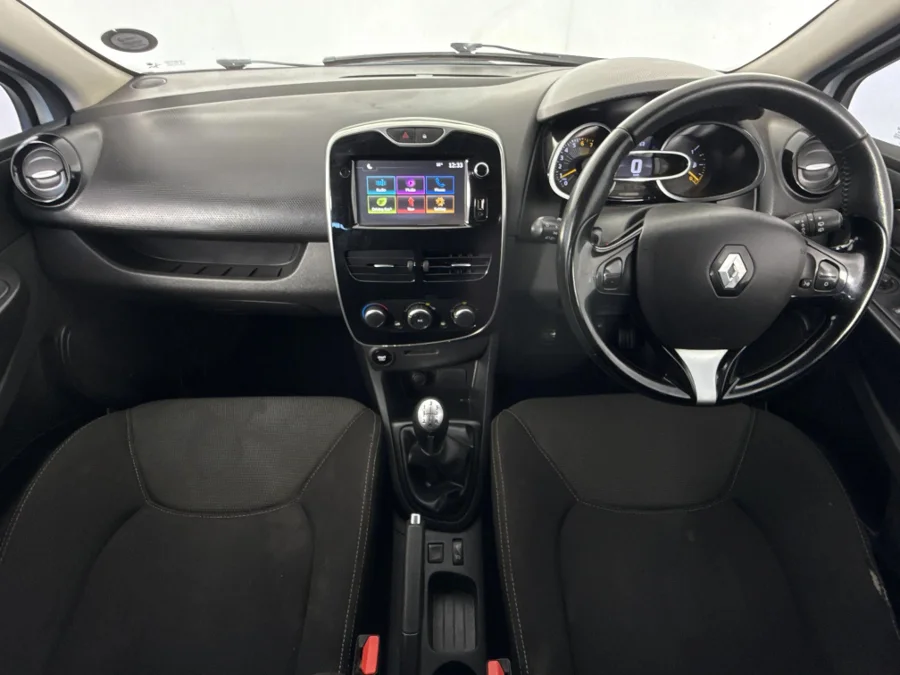 Used 2016 Renault Clio 66kW turbo Expression - WeBuyCars Vereeniging Used 2016 Renault Clio 66kW turbo Expression - WeBuyCars Vereeniging