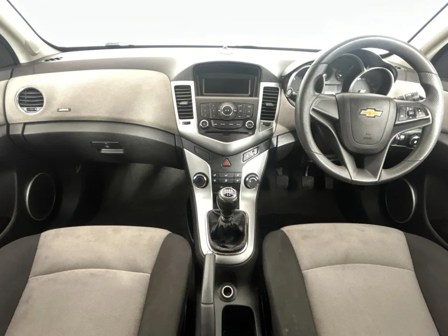 Used 2011 Chevrolet Cruze sedan 1.6 LS - WeBuyCars Richmond Used 2011 Chevrolet Cruze sedan 1.6 LS - WeBuyCars Richmond