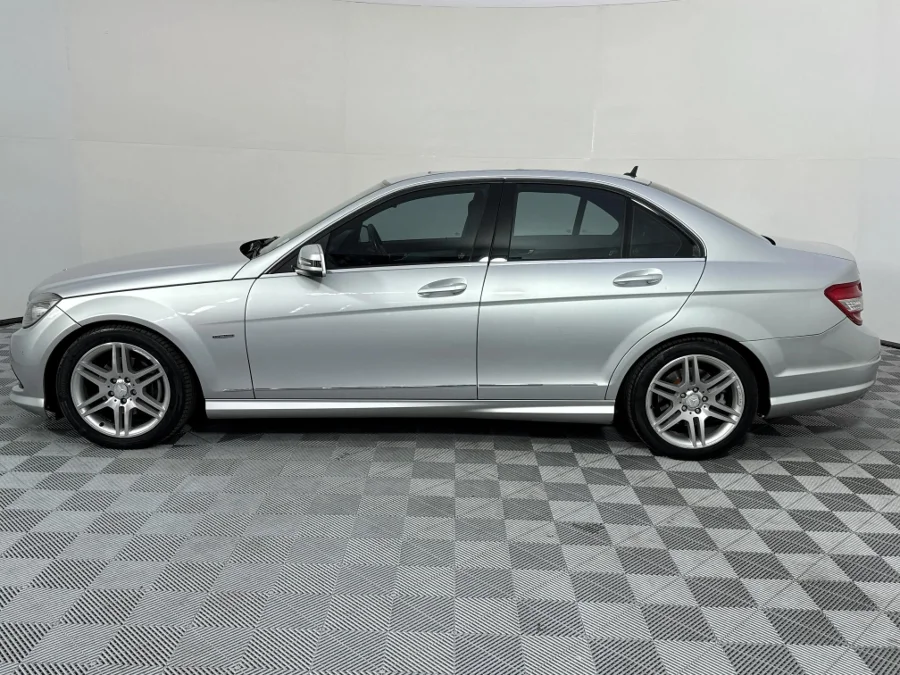 Used 2011 Mercedes-Benz C-Class C200CGI Avantgarde Touchshift - WeBuyCars The Dome Used 2011 Mercedes-Benz C-Class C200CGI Avantgarde Touchshift - WeBuyCars The Dome
