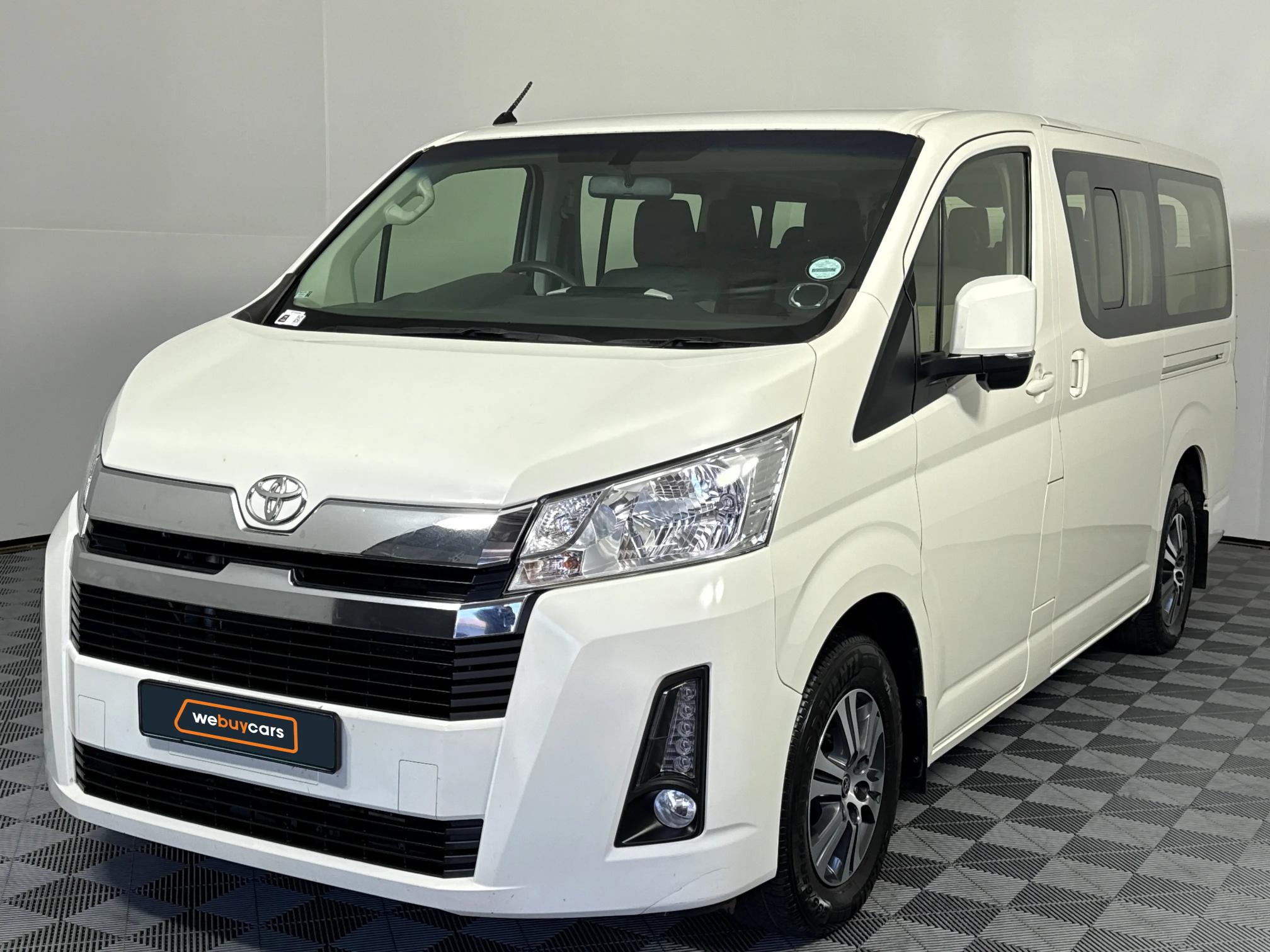 Used 2022 Toyota Quantum 2.8 LWB bus 11-seater GL
