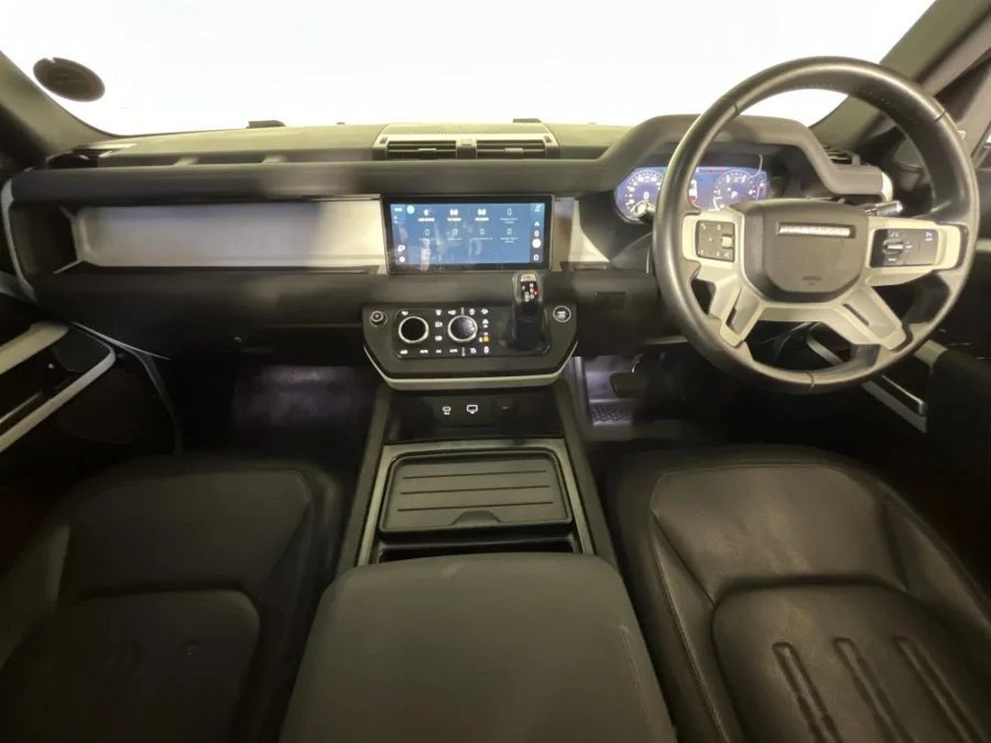 Used 2021 Land Rover Defender 110 D300 X-Dynamic HSE - WeBuyCars Silverlakes