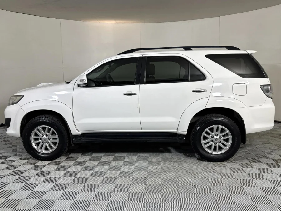 Used 2012 Toyota Fortuner 2.5D-4D - WeBuyCars Midstream