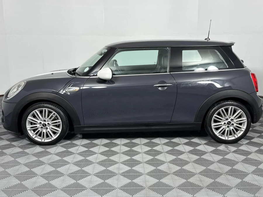 Used 2014 MINI Hatch Cooper S Hatch 3-door Seven 7 auto - WeBuyCars Lansdowne Used 2014 MINI Hatch Cooper S Hatch 3-door Seven 7 auto - WeBuyCars Lansdowne