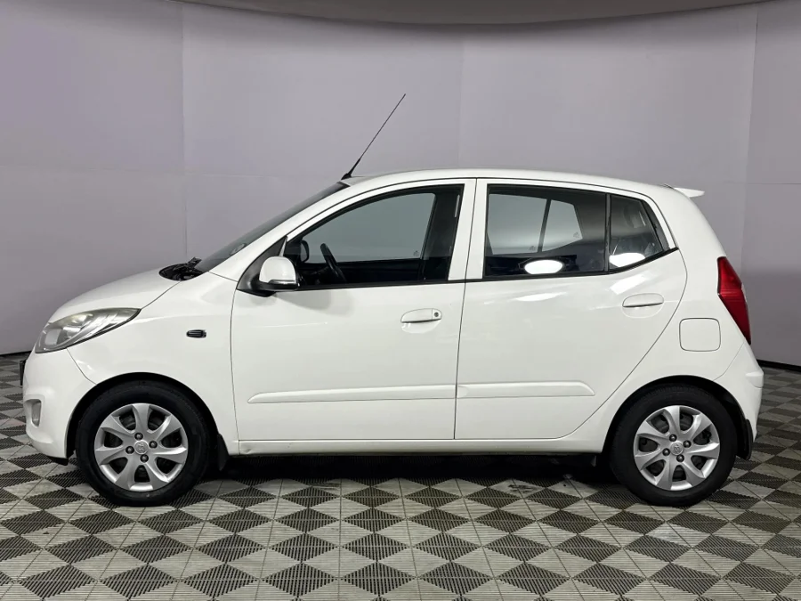 Used 2016 Hyundai i10 1.1 Motion - WeBuyCars Durban