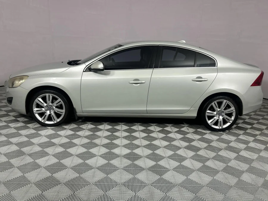 Used 2012 Volvo S60 D3 Geartronic - WeBuyCars Lansdowne Used 2012 Volvo S60 D3 Geartronic - WeBuyCars Lansdowne