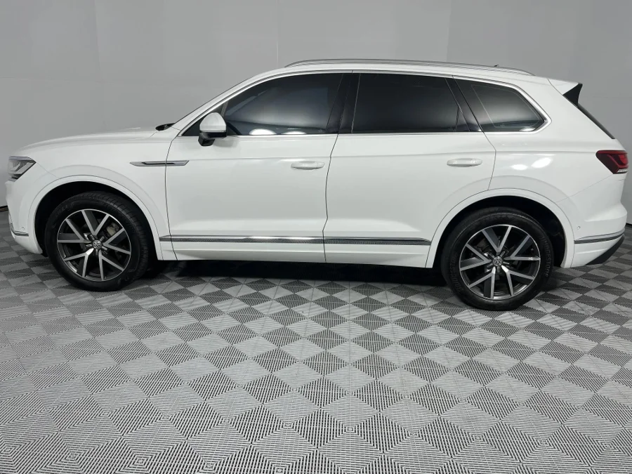 Used 2018 Volkswagen Touareg V6 TDI Executive R-Line - WeBuyCars Richmond Used 2018 Volkswagen Touareg V6 TDI Executive R-Line - WeBuyCars Richmond