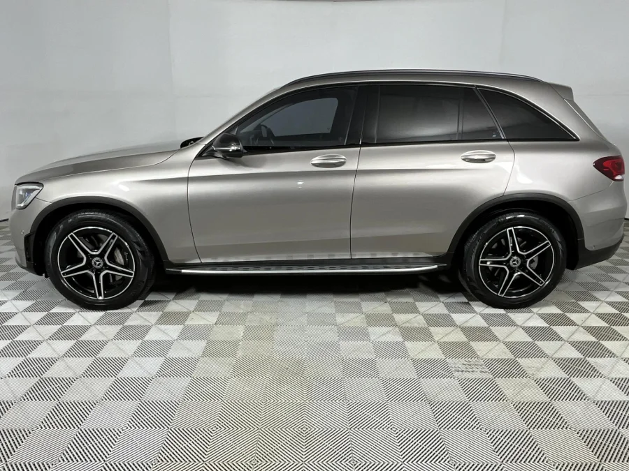 Used 2019 Mercedes-Benz GLC 220d 4Matic AMG Line - WeBuyCars Midstream Used 2019 Mercedes-Benz GLC 220d 4Matic AMG Line - WeBuyCars Midstream