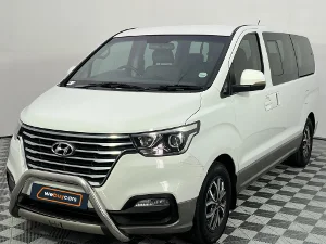 Used 2020 Hyundai H-1 2.5VGTi bus Elite 9-seater Used 2020 Hyundai H-1 2.5VGTi bus Elite 9-seater