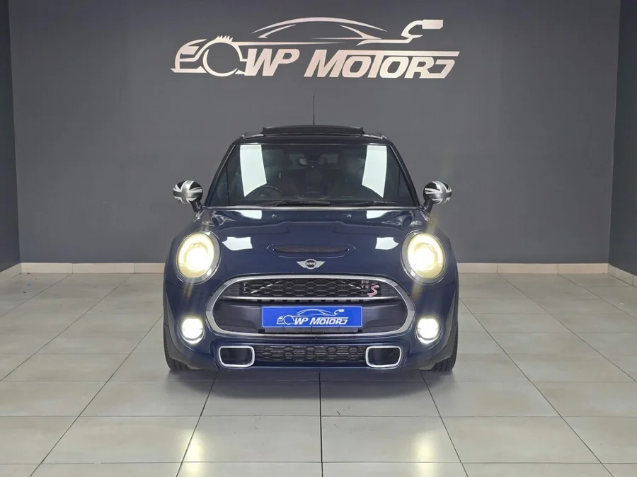 Used 2018 MINI Hatch Cooper S Hatch 5-door Seven 7 auto - WP Motors Used 2018 MINI Hatch Cooper S Hatch 5-door Seven 7 auto - WP Motors