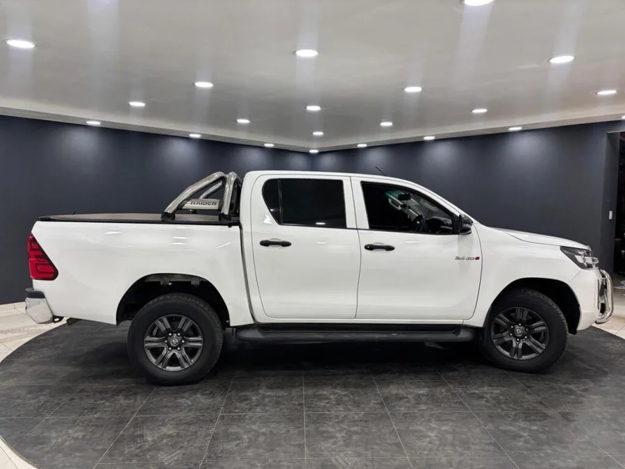 Used 2022 Toyota Hilux 2.4GD-6 double cab Raider auto - ICar Gezina Used 2022 Toyota Hilux 2.4GD-6 double cab Raider auto - ICar Gezina