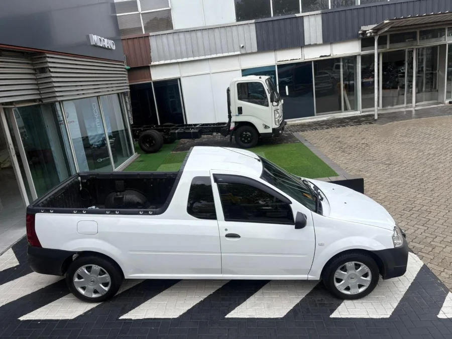 Used 2019 Nissan NP200 1.6i safety pack - Capital Auto World Used 2019 Nissan NP200 1.6i safety pack - Capital Auto World