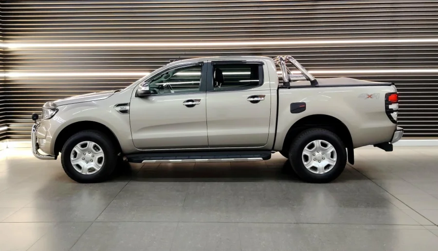 Used 2017 Ford Ranger 3.2TDCi double cab 4x4 XLT Fx4 auto - BOTHA AND DEYSEL EXECUTIVE MOTORS Used 2017 Ford Ranger 3.2TDCi double cab 4x4 XLT Fx4 auto - BOTHA AND DEYSEL EXECUTIVE MOTORS