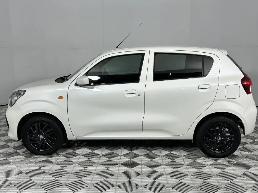 Used 2024 Toyota Vitz 1.0 XR auto - WeBuyCars Richmond