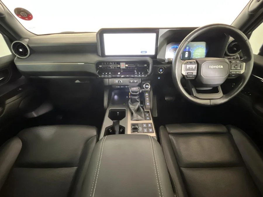 Used 2024 Toyota Land Cruiser Prado 2.8GD VX-R - WeBuyCars JHB South Used 2024 Toyota Land Cruiser Prado 2.8GD VX-R - WeBuyCars JHB South