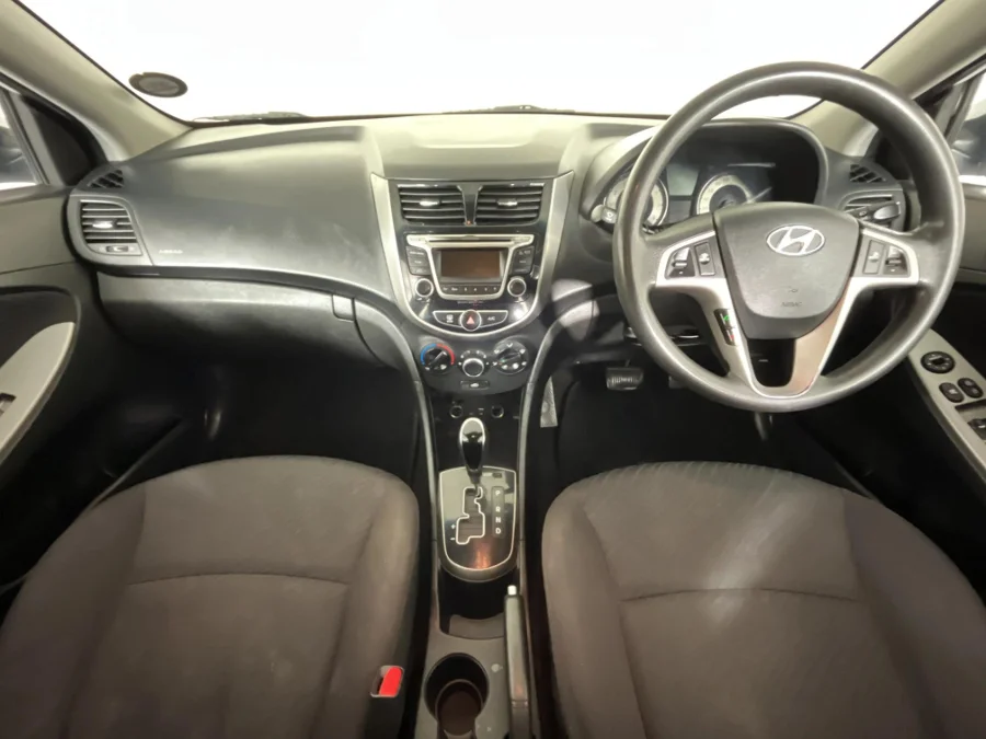 Used 2018 Hyundai Accent sedan 1.6 Fluid auto - WeBuyCars The Dome