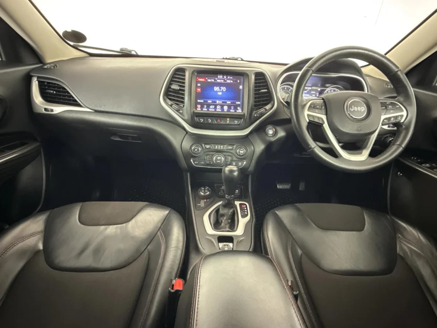 Used 2016 Jeep Cherokee 3.2L 4x4 Trailhawk - WeBuyCars Mbombela Used 2016 Jeep Cherokee 3.2L 4x4 Trailhawk - WeBuyCars Mbombela