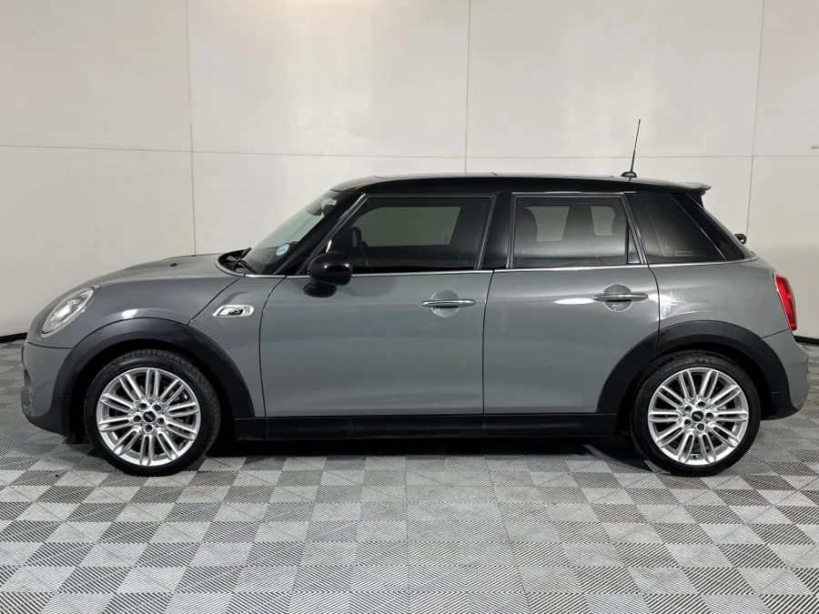 Used 2017 MINI Hatch Cooper S Hatch 5-door Seven 7 auto - WeBuyCars Midstream Used 2017 MINI Hatch Cooper S Hatch 5-door Seven 7 auto - WeBuyCars Midstream