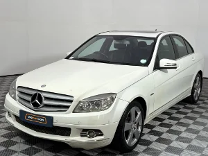 Used 2011 Mercedes-Benz C-Class C180 Avantgarde auto Used 2011 Mercedes-Benz C-Class C180 Avantgarde auto