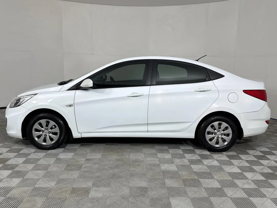 Used 2016 Hyundai Accent sedan 1.6 Motion - WeBuyCars George Used 2016 Hyundai Accent sedan 1.6 Motion - WeBuyCars George