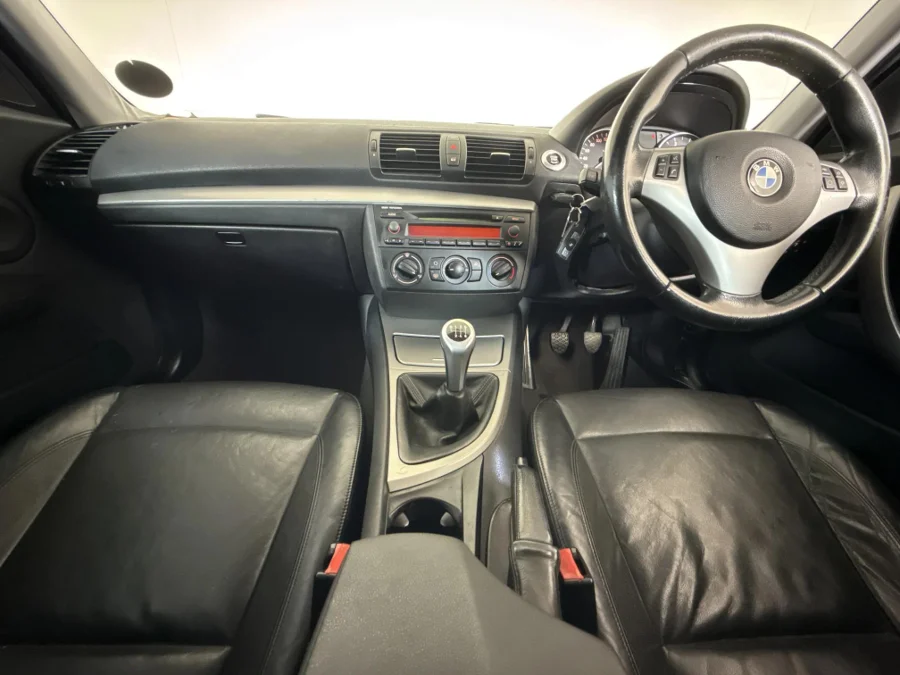 Used 2006 BMW 1 Series 120i 5-door - WeBuyCars Riverhorse Used 2006 BMW 1 Series 120i 5-door - WeBuyCars Riverhorse