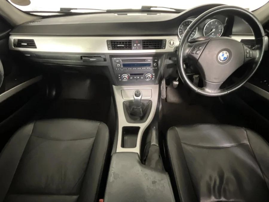 Used 2011 BMW 3 Series 320i Innovations - WeBuyCars Silverlakes Used 2011 BMW 3 Series 320i Innovations - WeBuyCars Silverlakes