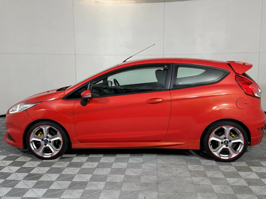 Used 2013 Ford Fiesta ST - WeBuyCars Midstream Used 2013 Ford Fiesta ST - WeBuyCars Midstream