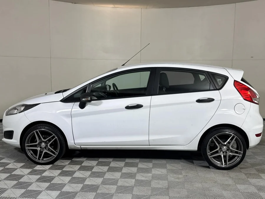 Used 2018 Ford Fiesta 5-door 1.0T Ambiente - WeBuyCars Midstream Used 2018 Ford Fiesta 5-door 1.0T Ambiente - WeBuyCars Midstream