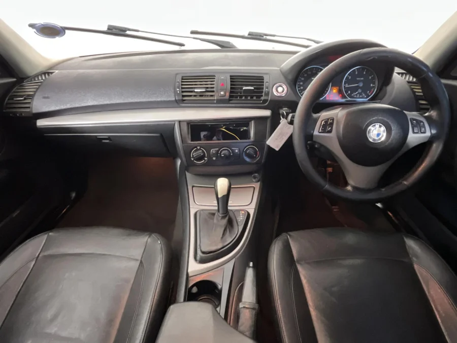 Used 2006 BMW 1 Series 120i 5-door steptronic - WeBuyCars The Dome