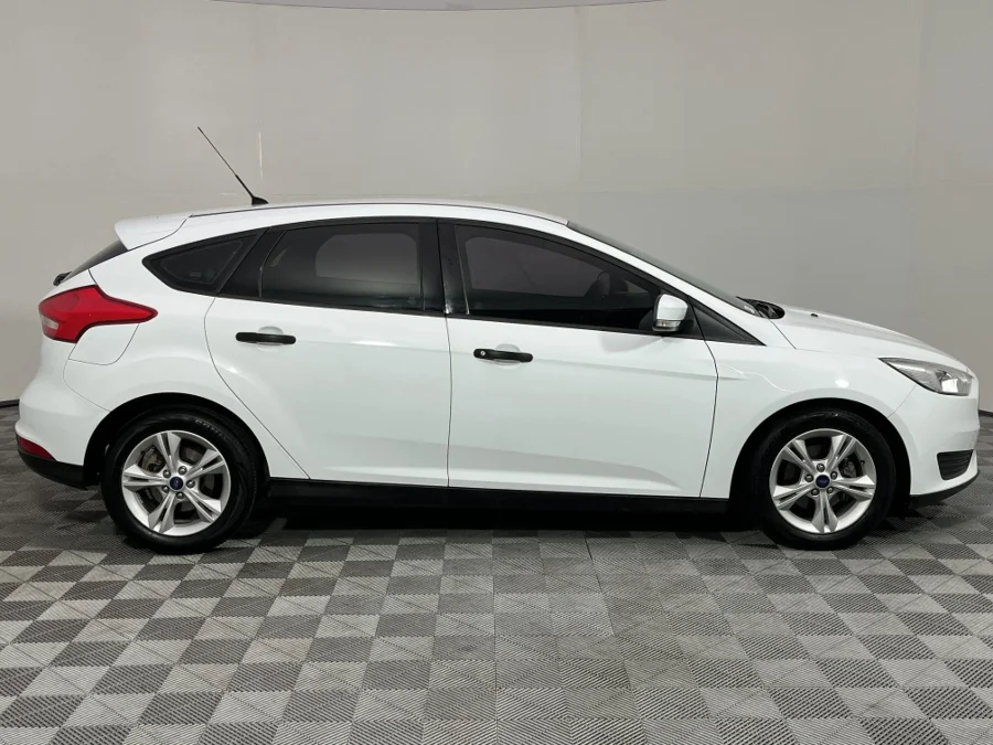 Used 2017 Ford Focus hatch 1.0T Ambiente - WeBuyCars Germiston Used 2017 Ford Focus hatch 1.0T Ambiente - WeBuyCars Germiston