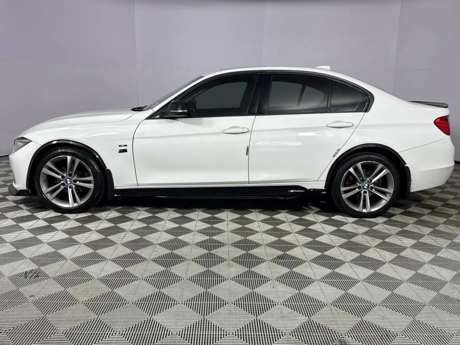 Used 2012 BMW 3 Series 320i Sport auto - WeBuyCars Durban Used 2012 BMW 3 Series 320i Sport auto - WeBuyCars Durban