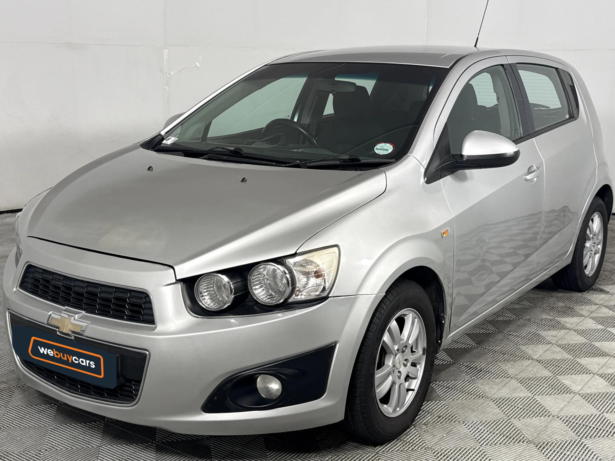 Used 2013 Chevrolet Sonic hatch 1.6 LS Black&White Edition